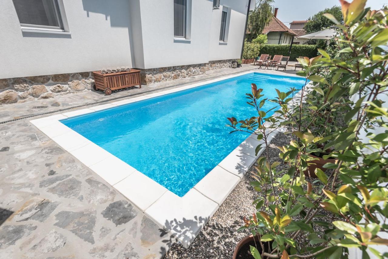Vila Pobeda Banja Koviljača 外观 照片